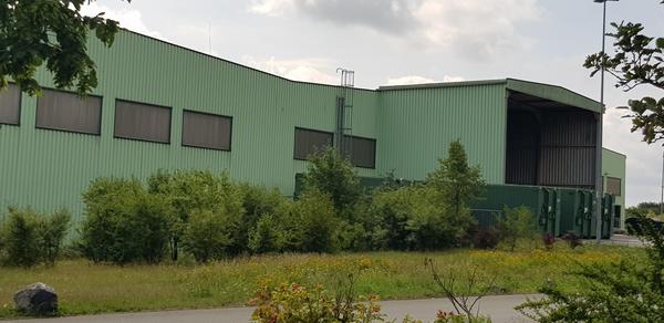 Das Bild zeigt die Au�enansicht der Anlage Oelsnitz
